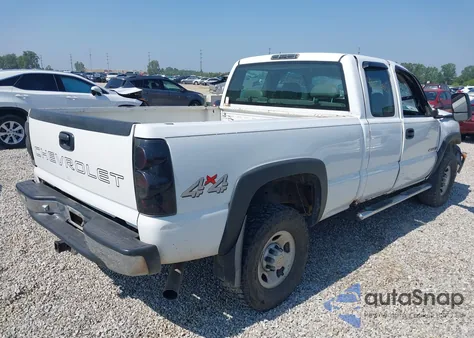 2006 Chevrolet Silverado Work Truck z USA, uszkodzony, nr VIN 1GCHK29U86E180841